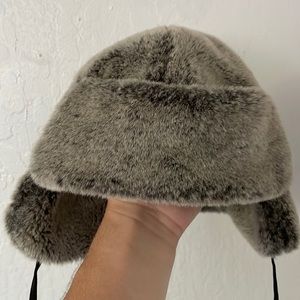 Insulated trapper winter hat